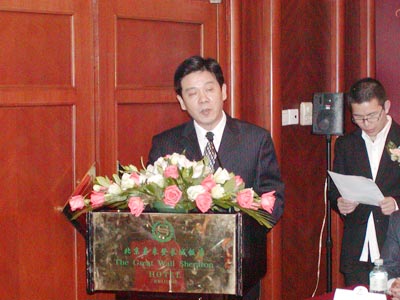 張國立鄧婕代言藍絲羽家紡