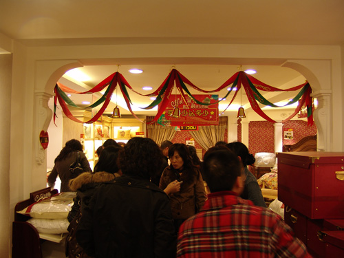 �Ϸ����ƽ��ҹ���u(m��i)��(hu��)�N(xi��o)���ư��f(w��n)