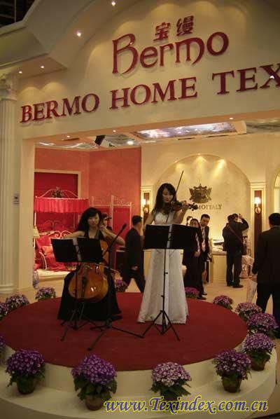 金陵三月寶縵家紡玄武湖畔舞商機