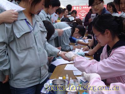 �Ϸ�����w�o���I(xi��n)Ѫչ�����L(f��ng)��