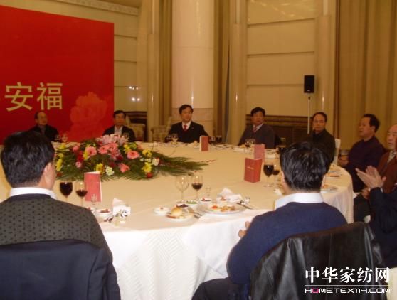 �{���Ҽ�ƽ����Ʒ����ӑ���e��