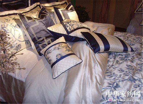 依曼琪設計師吳金蘭“東方神韻”獲獎