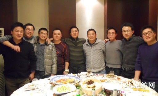 ���_����g��һȺǰ�M����