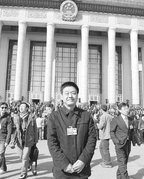 2010�ɕ��������I���θ������d����