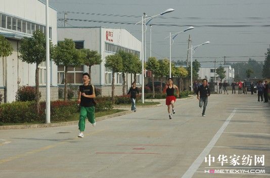 �����������_ȫ�w�T���\�ӕ�