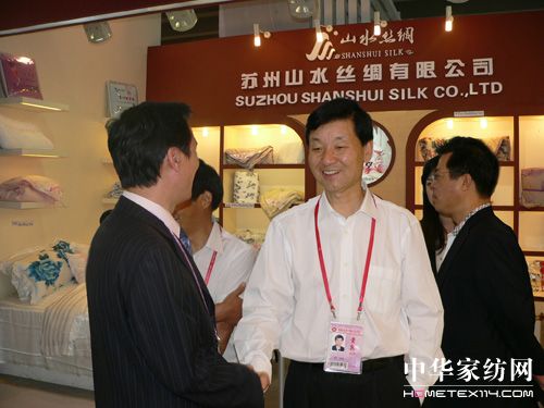山水絲綢亮相2010年廣交會