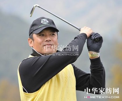 柏年成為全明星高爾夫球隊(duì)合作品牌