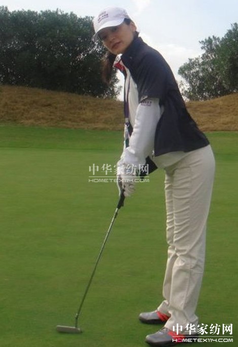 柏年成為全明星高爾夫球隊合作品牌