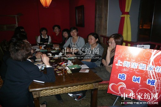 ���z�Ҽ�����W(xu��)��(x��)�͈F�