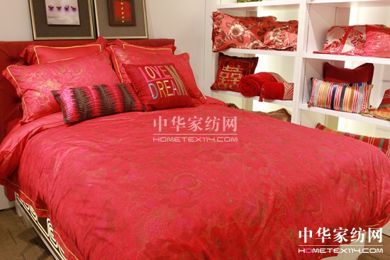 �z��•���{���Ҿ�ܛ����r�����J