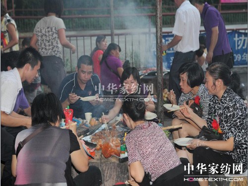 �h���Ҿ��e���������