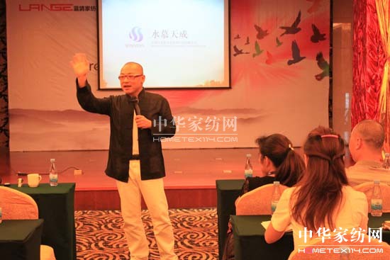 �Q�ٽK�� �{(l��n)��Ʒ�ƌ���(zh��n)�v��