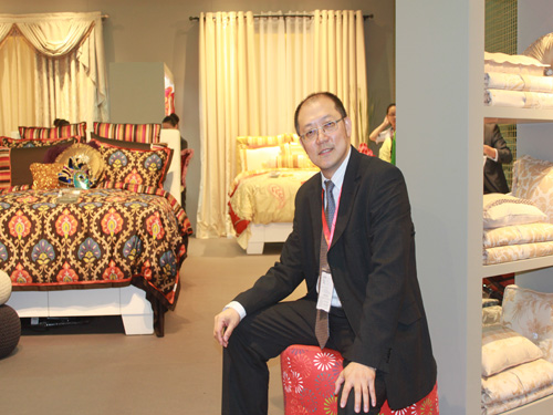 �z��•���{��ɫ�����Ј�