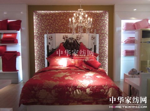 藍(lán)鴿家紡終端換裝