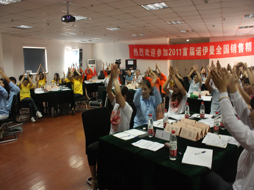 �Z�����׌��N�۾�Ӣ��Ӗ(x��n)��¡���e��