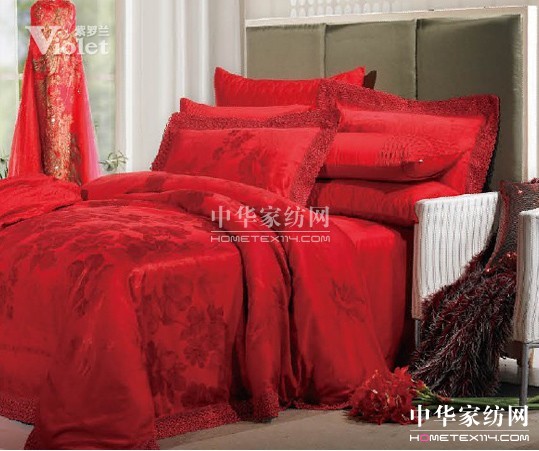 濃濃冬日與紫羅蘭床品溫情相擁