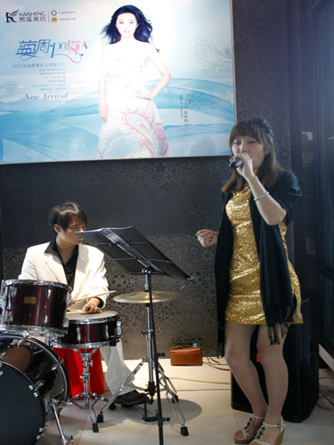 �Pʢ���{�{(di��o)paisley��׌�����v�w