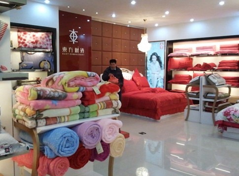 東方刺繡年底連開多家專賣店
