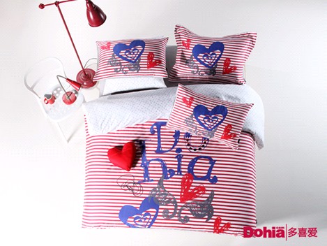 ��ϲ����Ʒ���У���ɫ֮;���L�д���