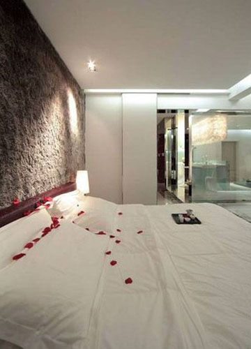 ��ɫ�{(di��o)+���ʳɾ�ͨ͸���m�҈@