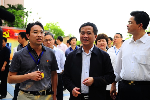 ʡί�M���������L(zh��ng)��|һ���W�R���m����