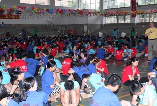 遠(yuǎn)夢(mèng)家居成長(zhǎng)心連心活動(dòng)--關(guān)愛(ài)學(xué)生把愛(ài)傳出去