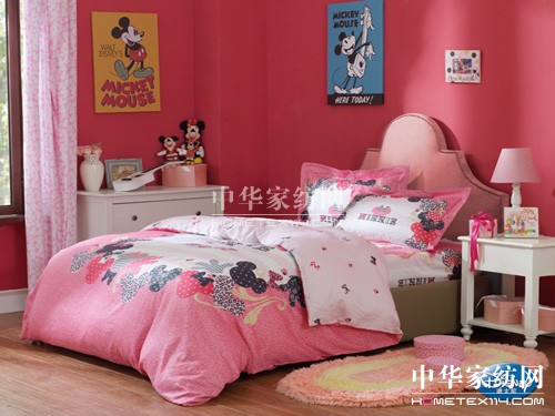 ��ʿ��Ҽ�2012�ﶬ��Ʒ����옷�r(sh��)�м�