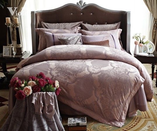 紫羅蘭花香滿園