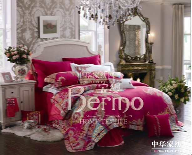 寶縵蝶愫,八月的時尚浪漫情懷