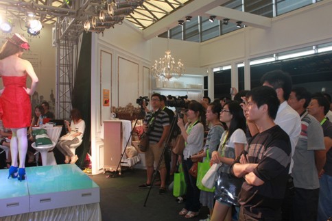 �Pʢ�y���Ϻ�mia��ʿ��꠳�������ɫʢ��