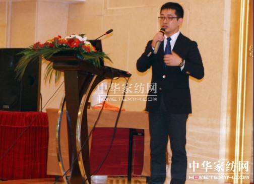 ���R���Ҽ�2013������Ʒӆ؛���A�M�e��