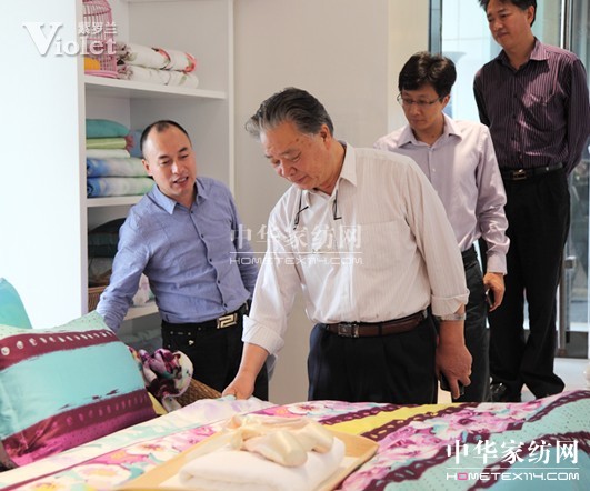 �����ϕ����L�����x���^���_�m