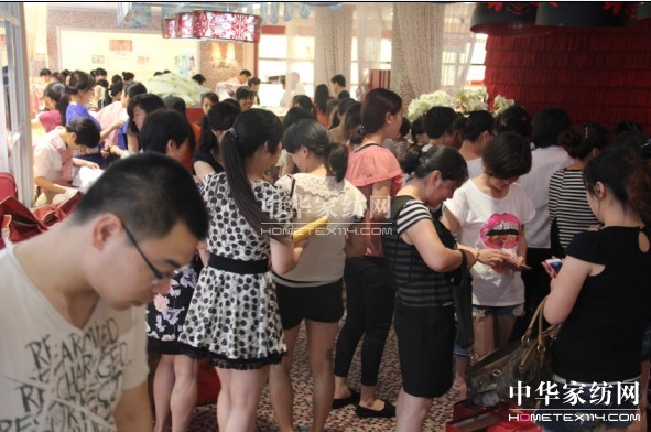 �Ϸ�����Ɉ���(n��i)ُ���ɽ��ư��f