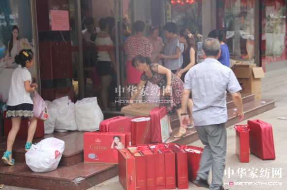 �Ϸ�����Ɉ���(n��i)ُ���ɽ��ư��f