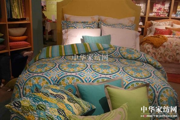 ��1���Ҿ�ɫ�ʣ�2015�꼏��Ʒ����څ��