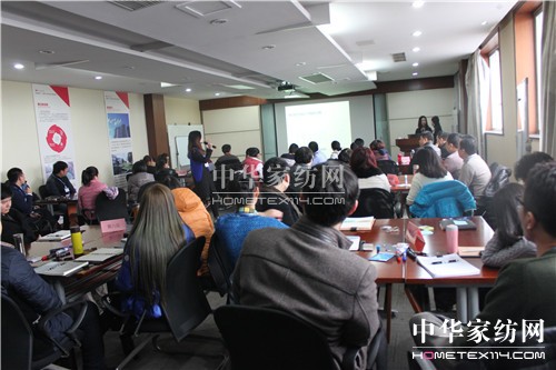 �ûʼ��F�e��4D������չ��Ӗ