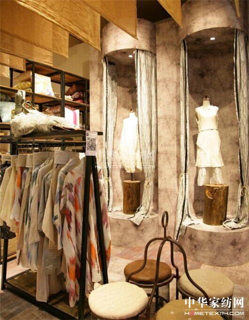 ���ڼҼ���ˇ�߼Ҿ��b�չ���L�в�ˇ���]