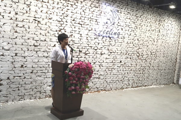 ���`����Ҋ����----FEELINGƷ�ưl(f��)�����ڱ���������Hˇ�g�@�^(q��)�e��