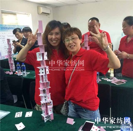 ������ؾ�Ӣ�R�ۣ���ϵ�＾�lչ��