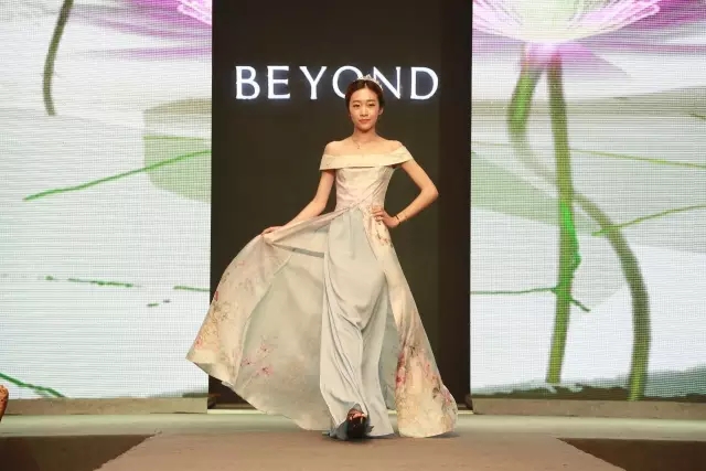 ����Ҽ������_����2017���Ķ�؛���A�M��Ļ