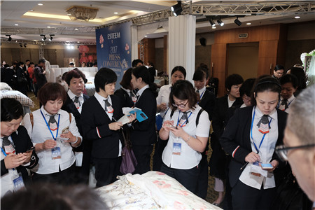 ��Ԓ���졪����ESTEEM��ͥ�Ҽ�2017�괺����Ʒ�l(f��)�������A�M��Ļ