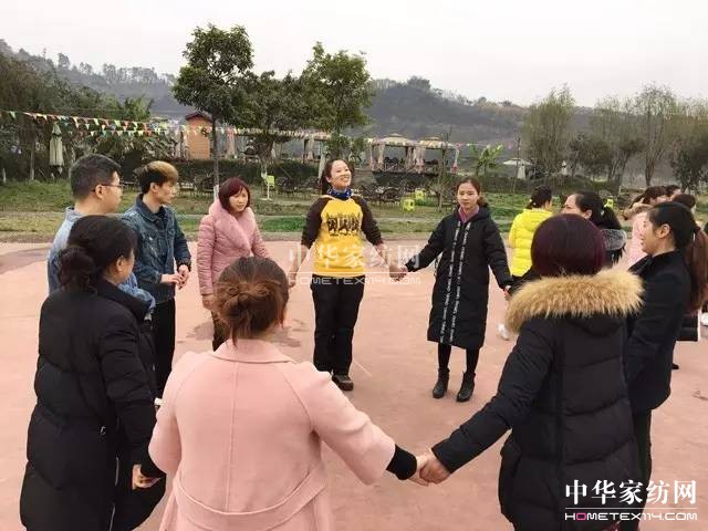 �Pʢ�Ҽ�����������Ӣ�R����ɽ�������@�����£�