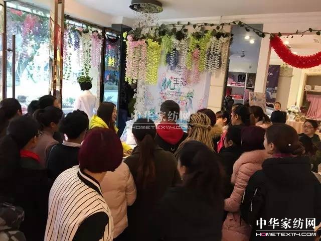 �Pʢ�Ҽ�����������Ӣ�R����ɽ�������@�����£�