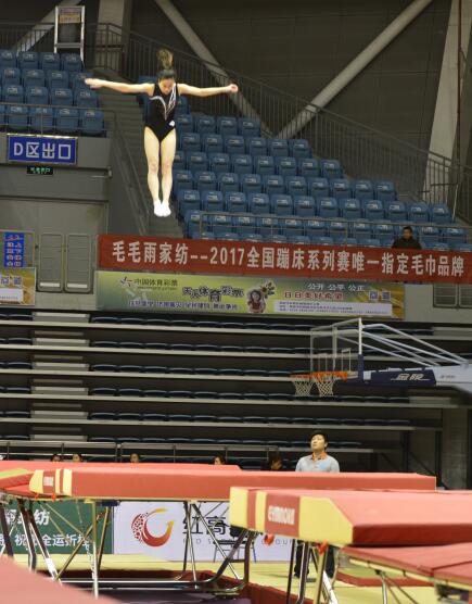 ëë��Ҽ�����ȫ���Ĵ�ϵ��ِ���\��ë���Ů���