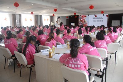 ˮ�ǼҼ�����ʲô�B��(j��ng)�N(xi��o)�̵ĺ��Ӷ��ԡ�ˮ�ǡ���(l��i)������