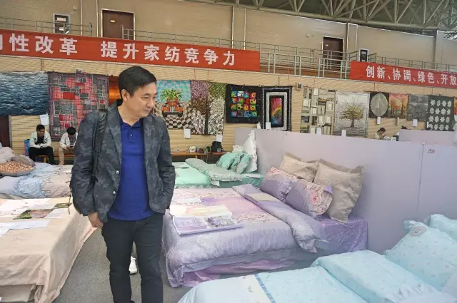 �Ҹ�������ζϯ����ͨ������������300���Ҽ��a(ch��n)Ʒ��Ů��ʣ�