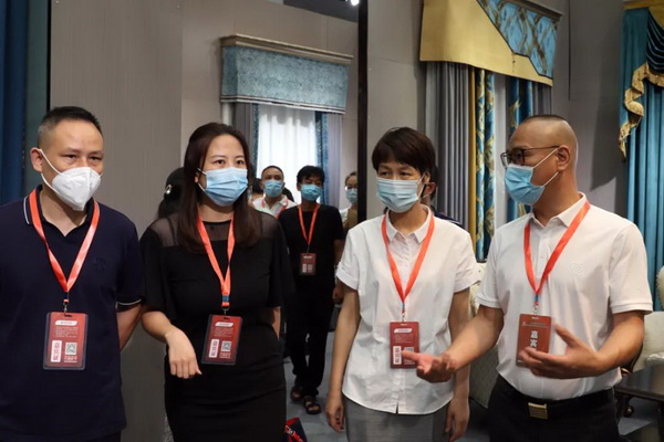 ���ƽz·��ӿƷ�ơ�ӭ�ںϡ�����չ--2020�򴰺���ˇչ�_Ļ