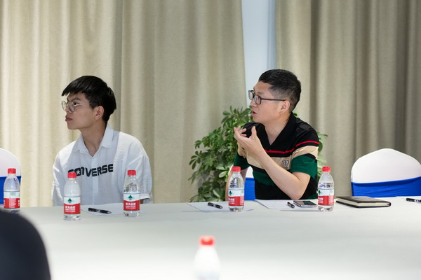 ��������r�����h�r��δ���lչ�����}Փ���ں��ݽz�IС��e��